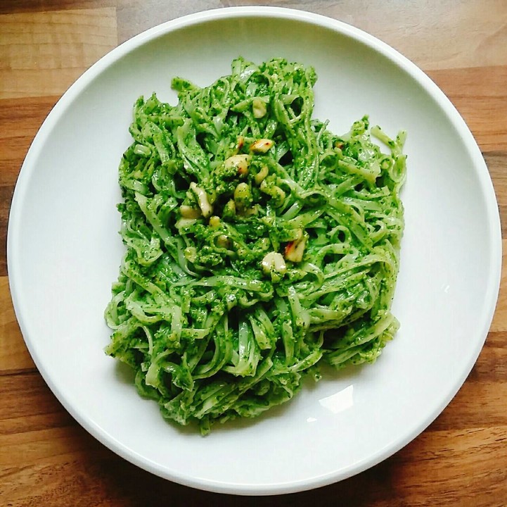 Reisnudeln mit Erdnuss-Koriander-Pesto von FrauRudi | Chefkoch.de