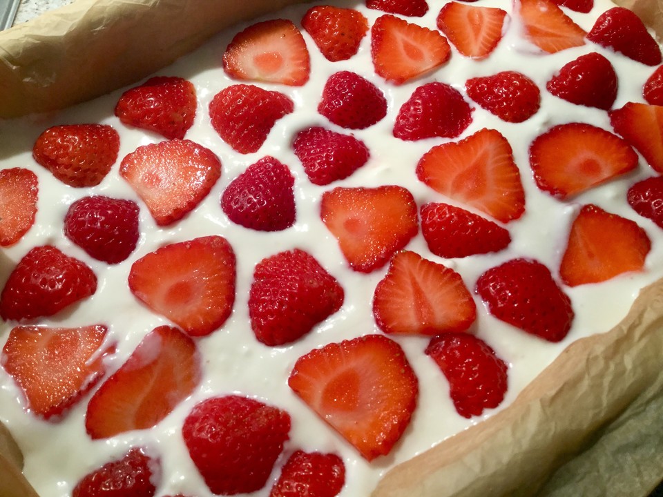 Schneller Erdbeer-Quarkkuchen von Esslust | Chefkoch.de
