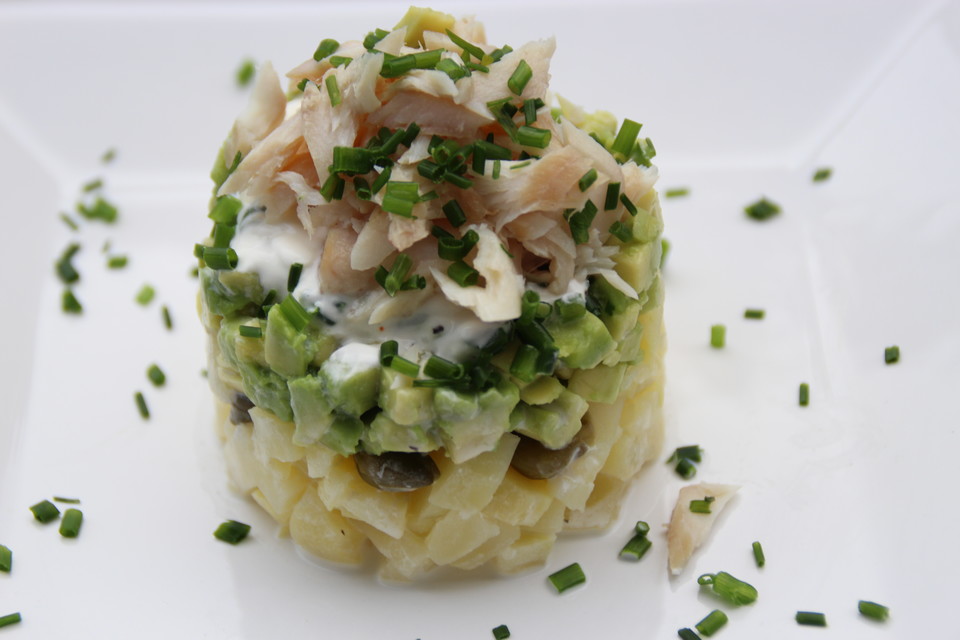 Kartoffelsalat mit Forelle und Avocado von AndreaZwerg | Chefkoch.de