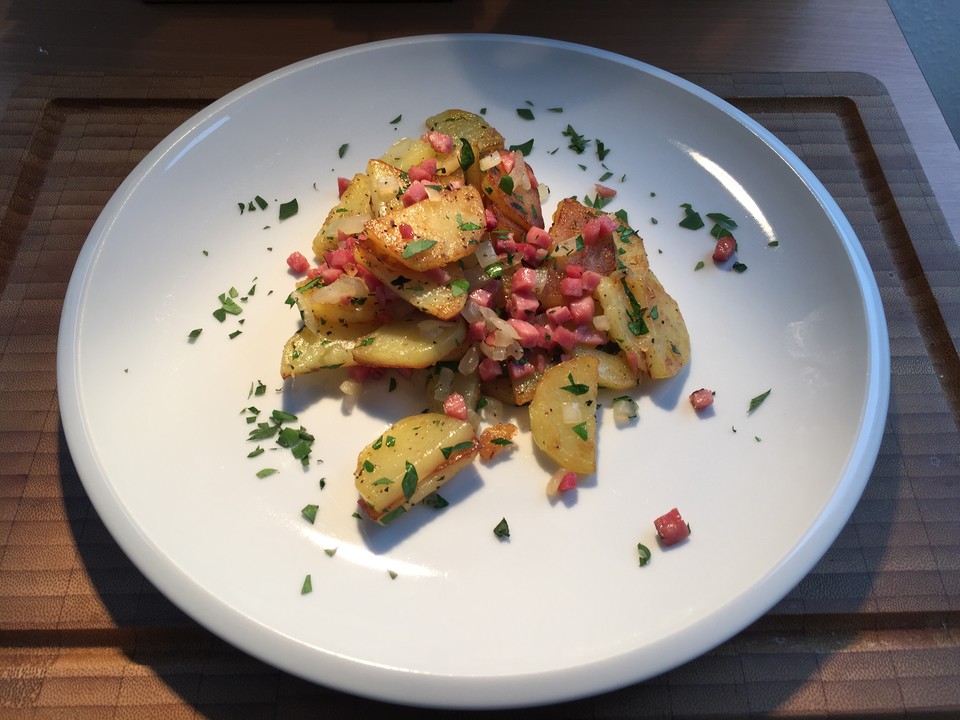 Bratkartoffeln aus rohen Kartoffeln von Ebenezer | Chefkoch.de