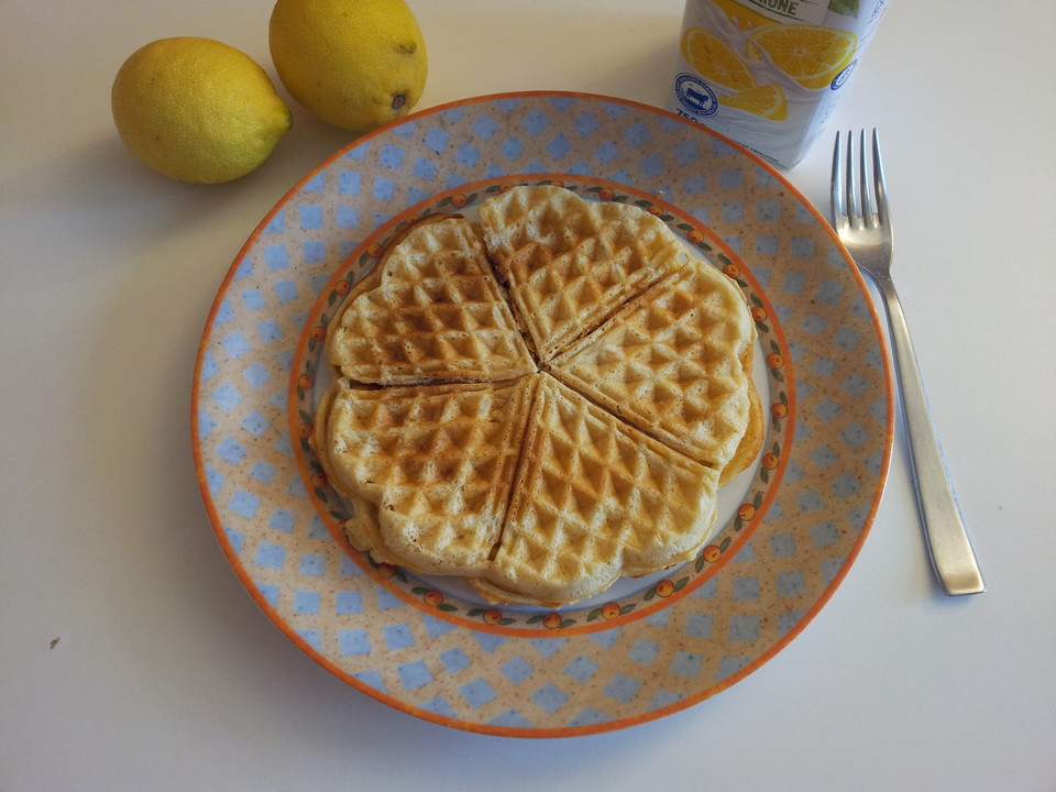 Zitronen-Buttermilch-Waffeln von Naiceit_Aeterna | Chefkoch.de