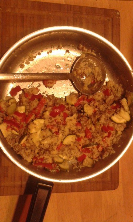 Couscous-Hackfleisch-Gemüse-Pfanne von Sambeebee | Chefkoch.de Couscous-Hackfleisch-Gemüse-Pfanne von Sambeebee | Chefkoch.de