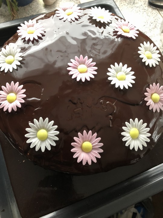 Schokomousse-Torte mit Mirror Glaze von Kizi85 | Chefkoch.de