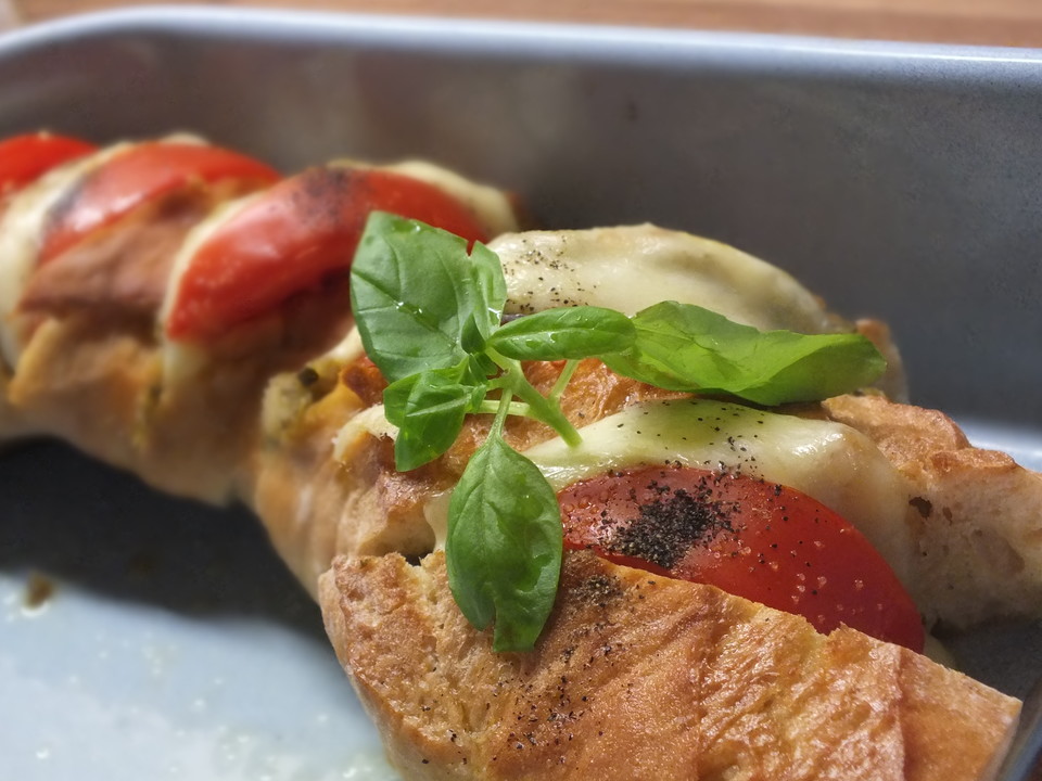 Schnelles und einfaches Caprese-Baguette von Aurora-Sun | Chefkoch.de
