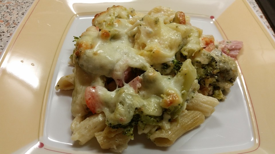 Brokkoli-Nudelauflauf mit Schinken von xLaverna | Chefkoch.de