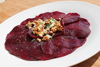 Rote Bete Carpaccio mit Walnüssen 2