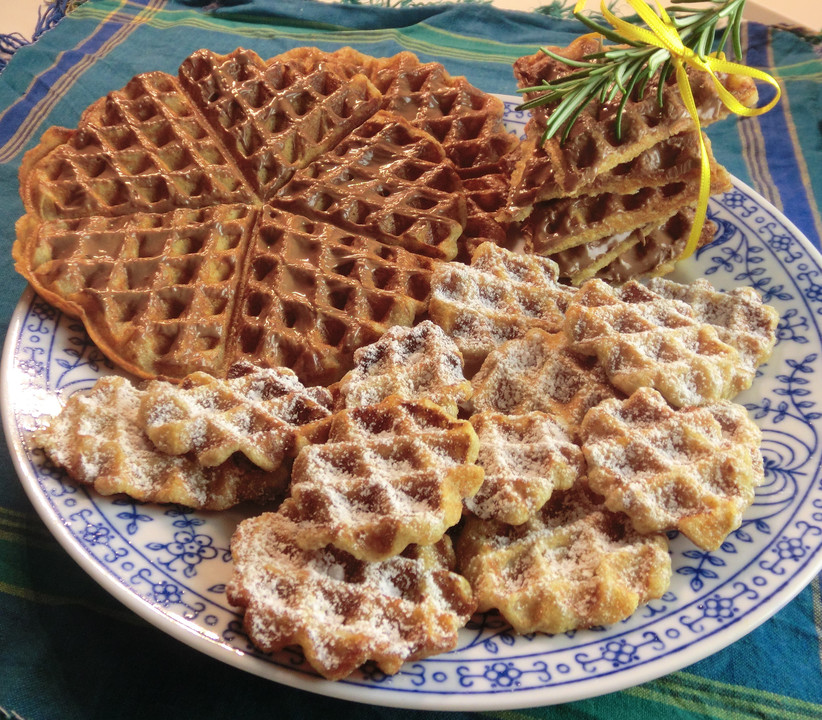 Hefe-Vollkorn-Quark-Waffeln von carmenholz | Chefkoch.de