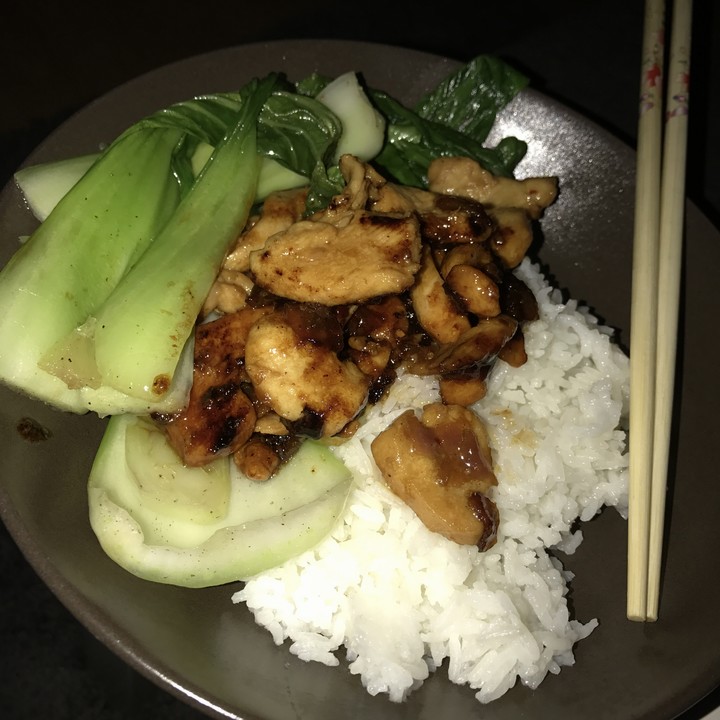 Gebratenes Hähnchen mit Sesam, Honig und Pak Choi von dodith | Chefkoch.de