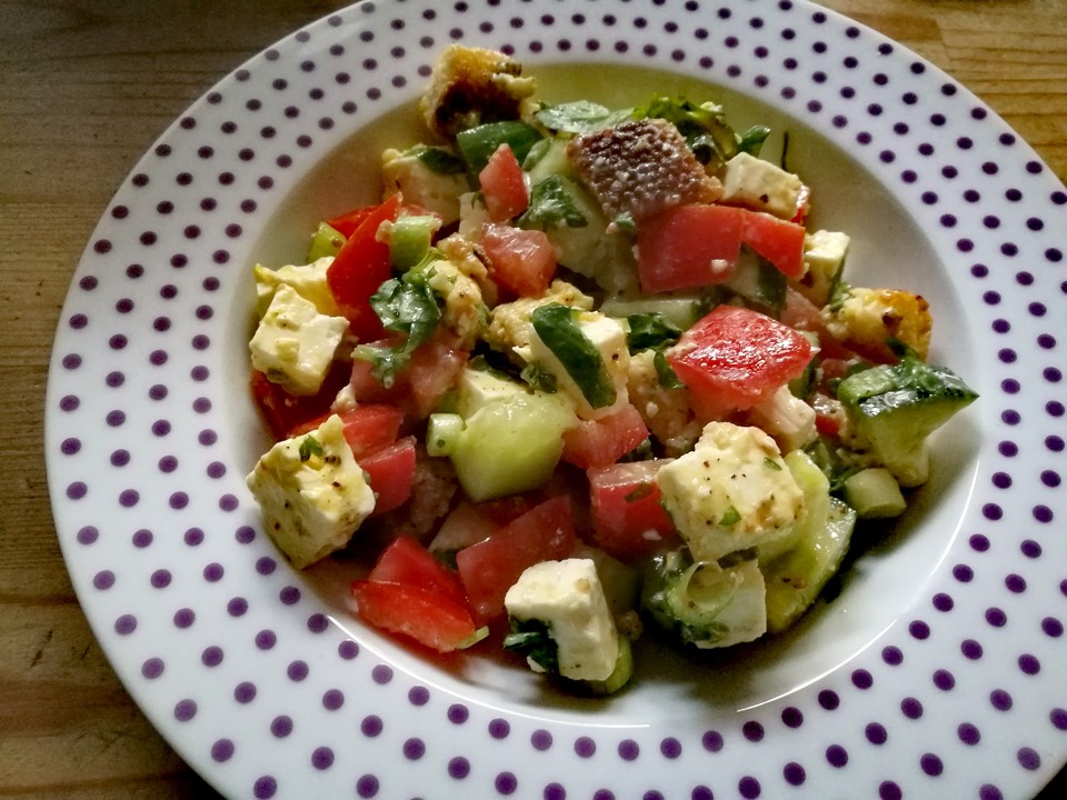 Brotsalat mit Schafskäse von Dragonfly-Lady | Chefkoch.de