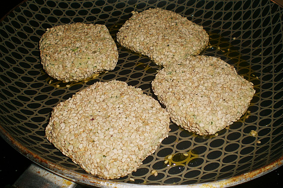 Tofu - Laibchen mit Sesamkruste von Dragonfly-Lady | Chefkoch.de