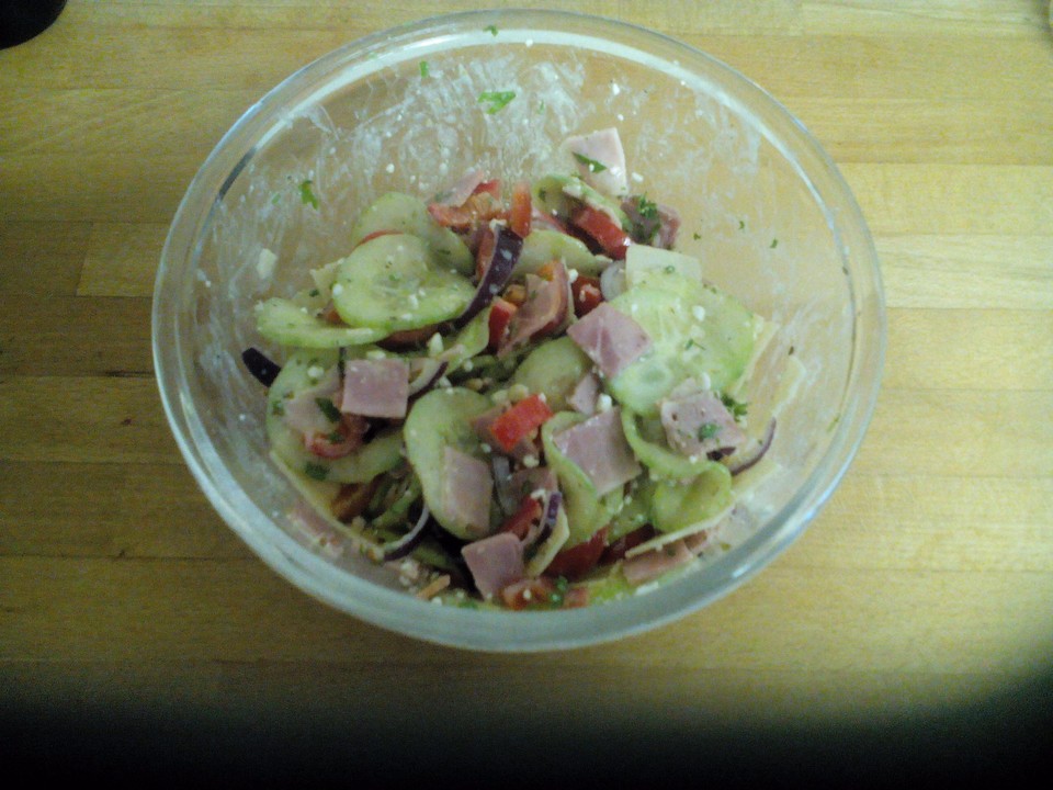 Low Carb GurkenPaprikaSalat mit Kochschinken von heschneze Chefkoch.de