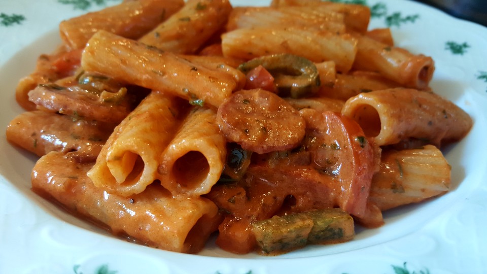 Spanische Pasta Mit Chorizo