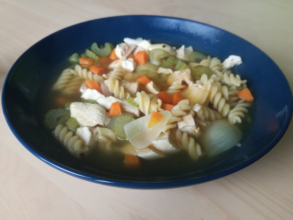 Schnelle Hühnersuppe mit Gemüse und Reis von Torten_Liebe | Chefkoch.de