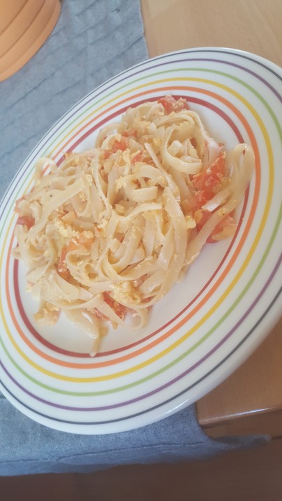 Nudelpfanne mit Tomate und Ei von Melonenmaedchen | Chefkoch.de