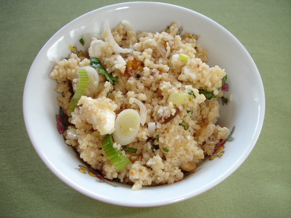 Couscous mit Datteln, Walnüssen und Feta von dodith | Chefkoch.de