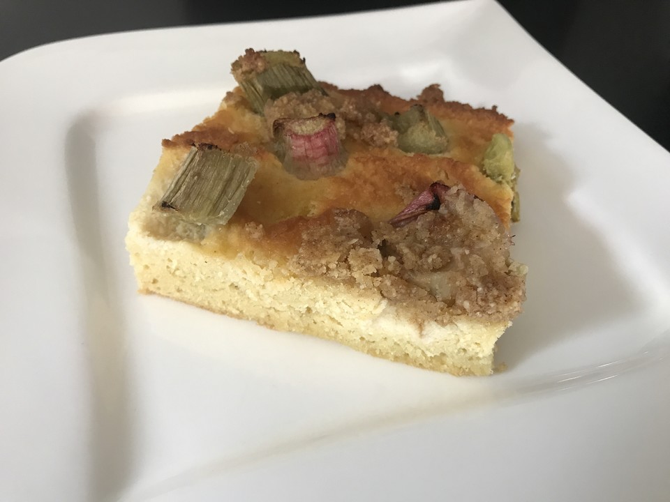 Low-Carb Rhabarber-Streusel-Kuchen von Soulfoodlowcarberia | Chefkoch.de