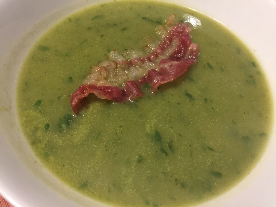 Petersilien-Kartoffel-Suppe mit gebratenen Champignons von Juulee ...