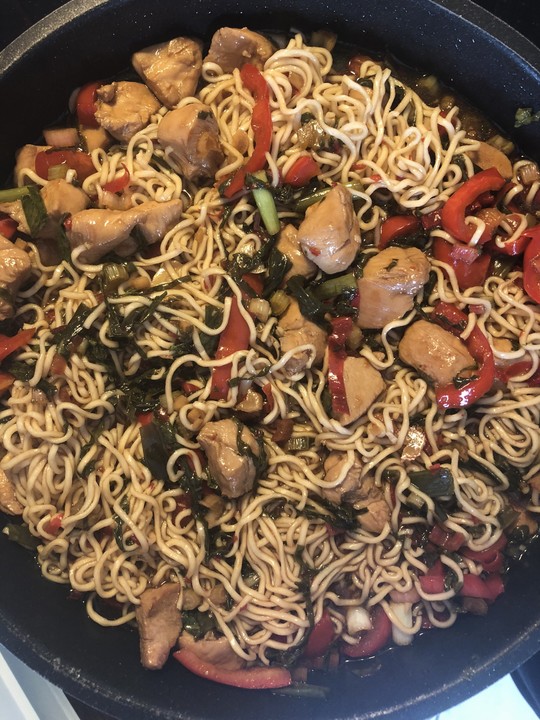 Bratnudeln mit geröstetem Sesam von Sivi | Chefkoch.de