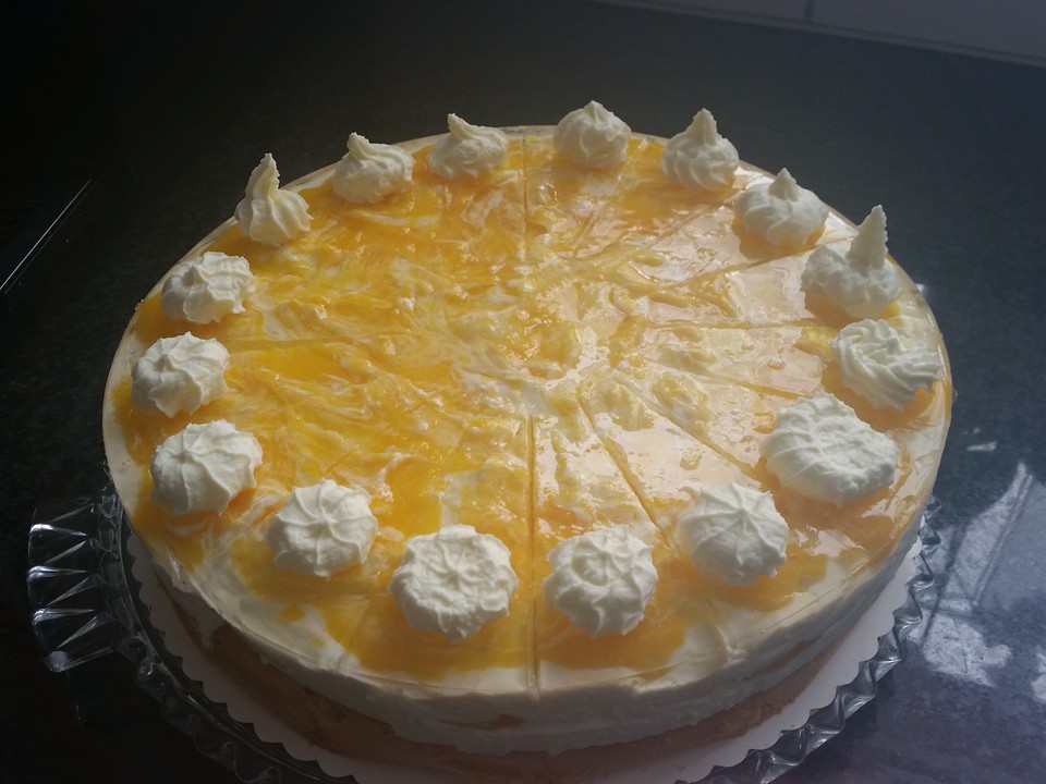 Käsesahnetorte mit Pfirsichen von Lilliane | Chefkoch.de