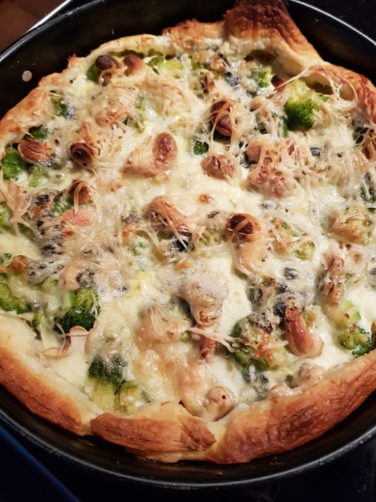 Brokkolitorte mit Cashewnüssen und Blauschimmelkäse von Pannepot ...