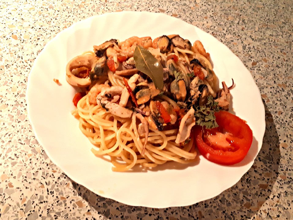 Meeresfrüchte Spaghetti — Rezepte Suchen