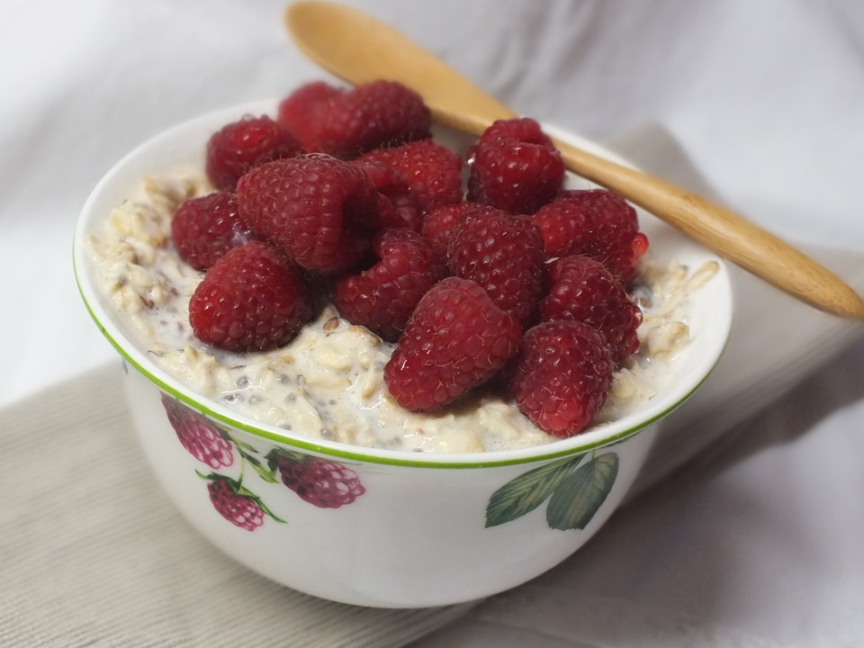 Himbeer-Porridge mit weißer Schokolade von emilyrose | Chefkoch.de