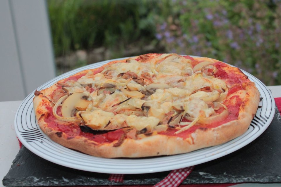 Pizza mit Thunfisch von tweety1982 | Chefkoch.de