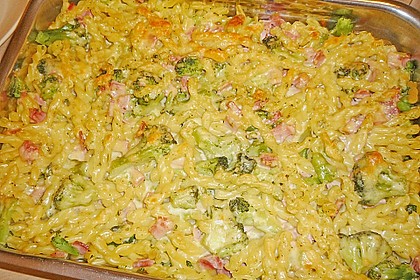 Brokkoli - Nudelauflauf mit Kräuter - Schmelzkäsesoße 28