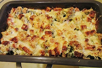 Brokkoli - Nudelauflauf mit Kräuter - Schmelzkäsesoße 45