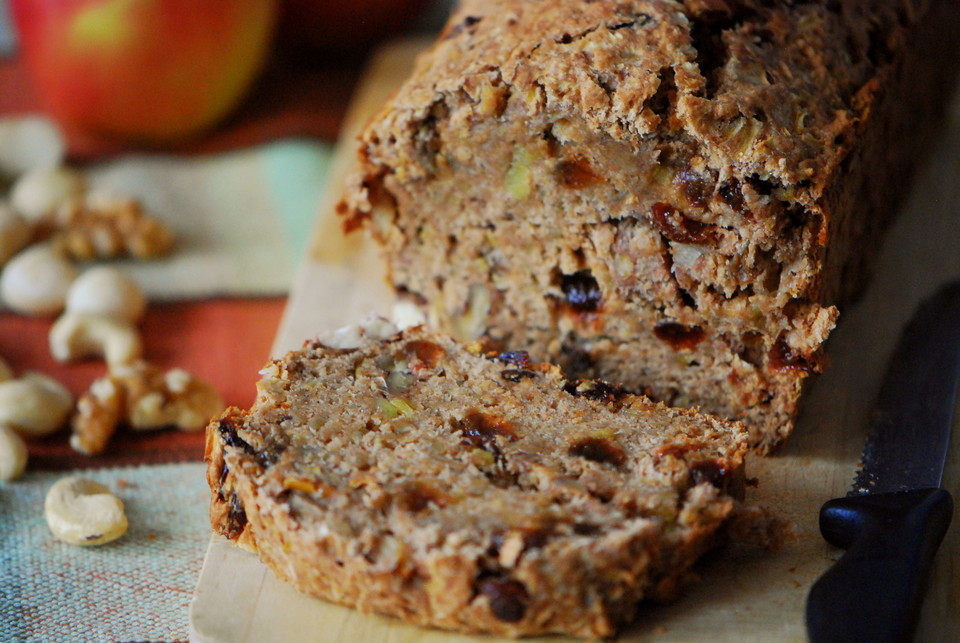 Vollwertiges Apfelbrot mit Nüssen von Patces_Patisserie | Chefkoch.de