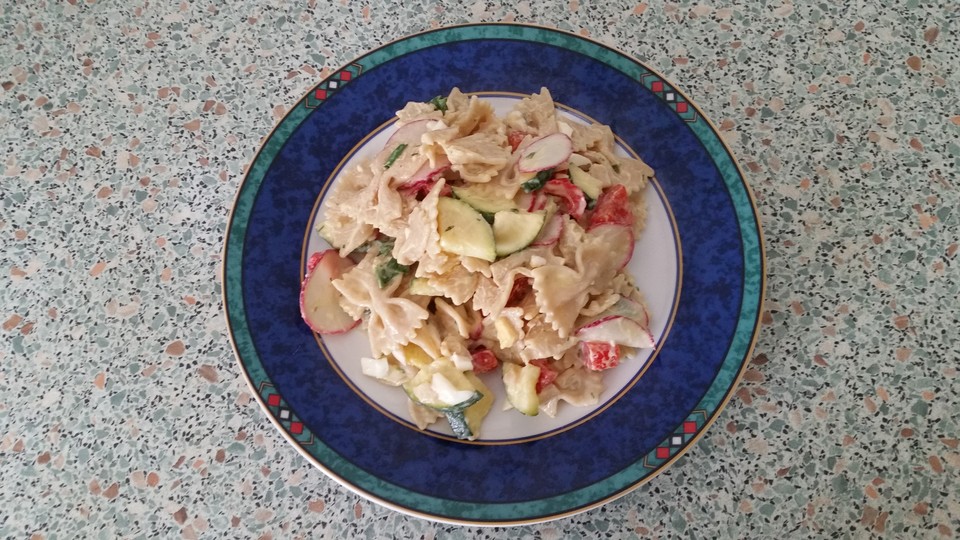 Nudelsalat mit Joghurt von LaurasTorten | Chefkoch.de