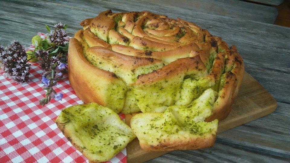 Knoblauchkruterzupfbrot Rezepte Fooby Ch Knoblauchkruterzupfbrot Rezepte Fooby Ch