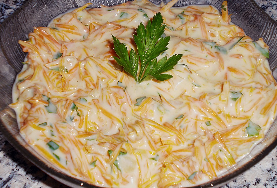 Karottensalat mit Joghurt von bengisu | Chefkoch.de