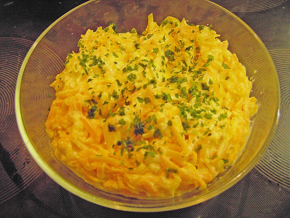 Karottensalat mit Joghurt von bengisu | Chefkoch.de