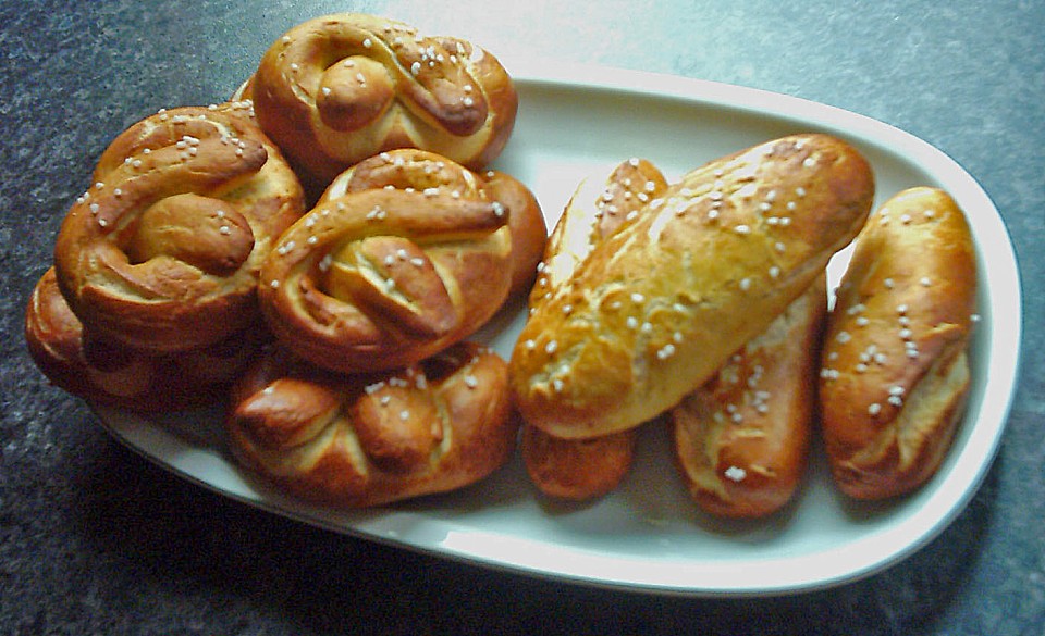 Schwäbische Laugenbrezel von romasieu | Chefkoch.de