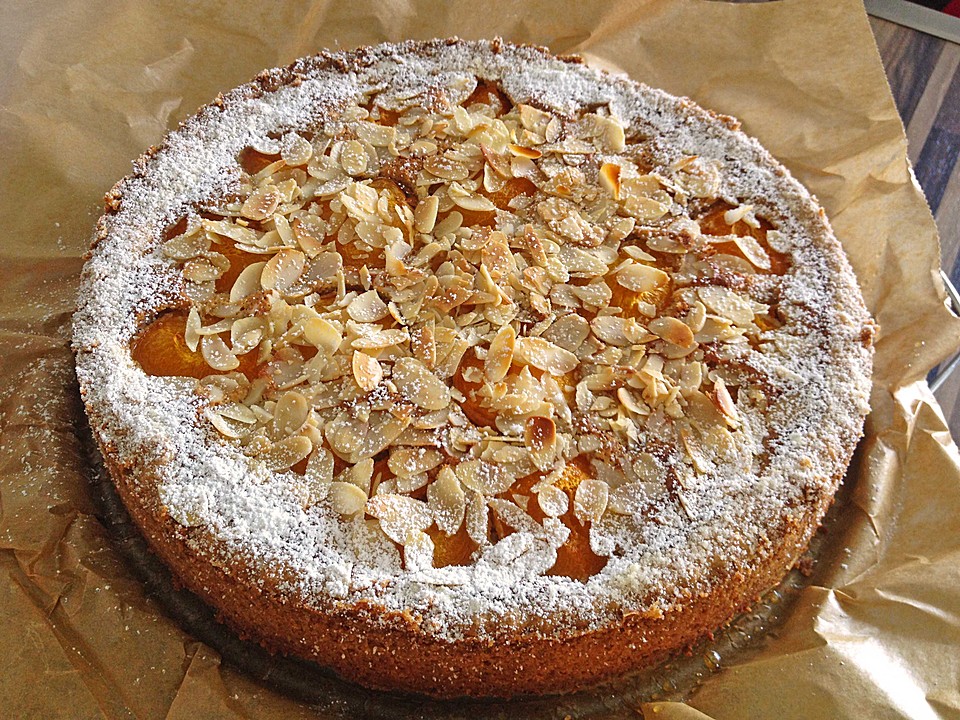 Aprikosenkuchen mit Mandelguss von Stetim | Chefkoch.de
