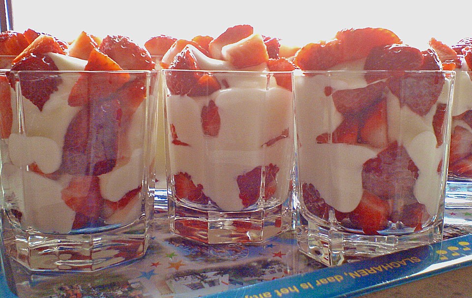 Erdbeeren mit Vanillecreme von gemello31 | Chefkoch.de