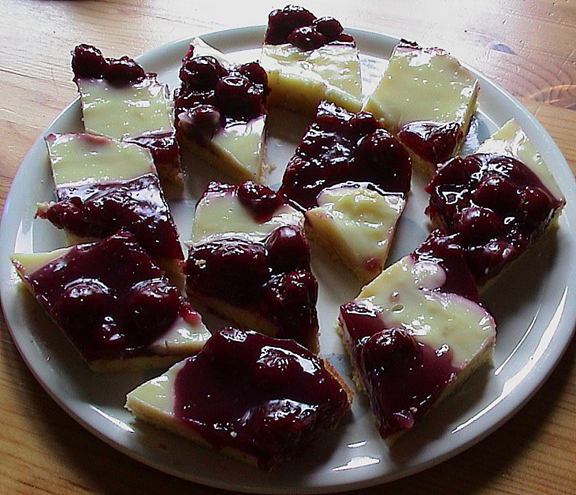 Sauerkirsch - Vanille - Schnitten von floo | Chefkoch.de