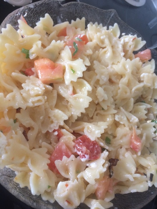 Nudeln mit Tomaten, Schafskäse und Oliven von vintoria | Chefkoch.de
