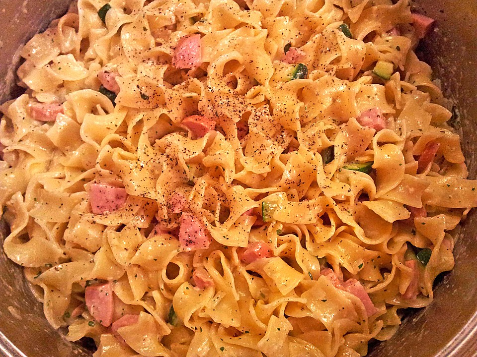 Schinkennudeln nach Art meiner Mama von arthurdent42 | Chefkoch.de