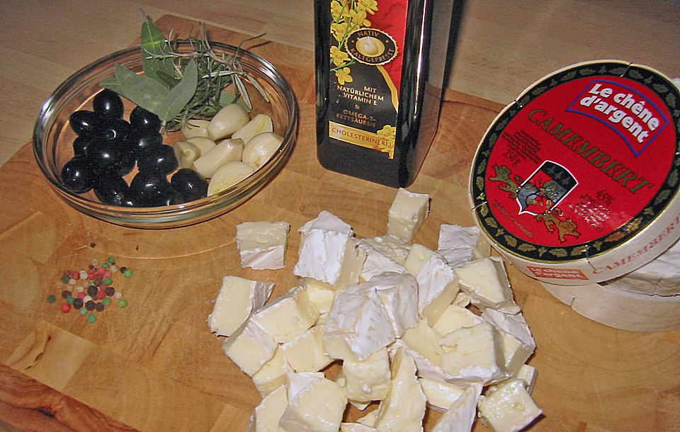 Eingelegter Camembert mit Oliven von shana | Chefkoch.de