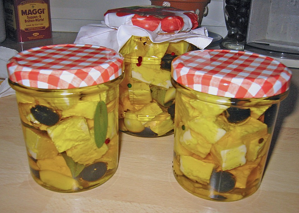 Eingelegter Camembert mit Oliven von shana | Chefkoch.de