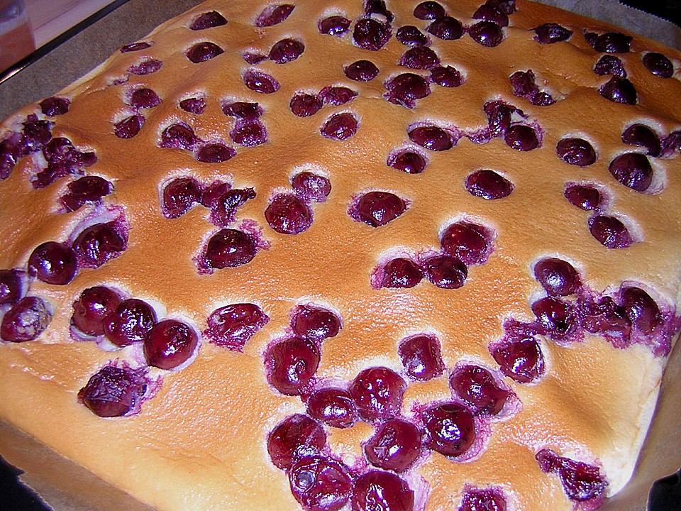 Kirsch - Pfannkuchen vom Blech von rudimamut | Chefkoch.de
