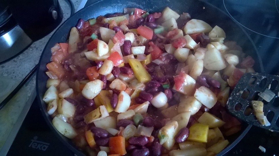 Gemüsepfanne mit Feta von lobloch4 | Chefkoch.de