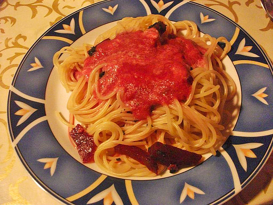 Spaghetti mit Rote Bete-Sauce von Safaro | Chefkoch.de