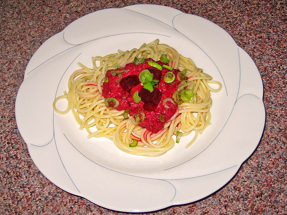 Spaghetti mit Rote Bete-Sauce von Safaro | Chefkoch.de