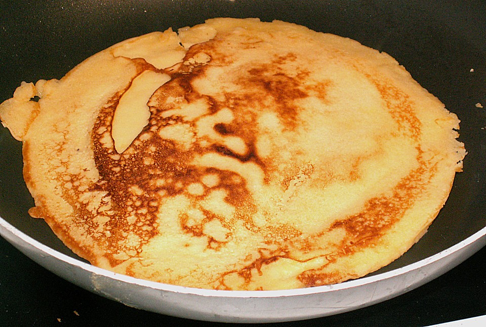 Amerikanische Buttermilch Pfannkuchen von Sofi | Chefkoch.de
