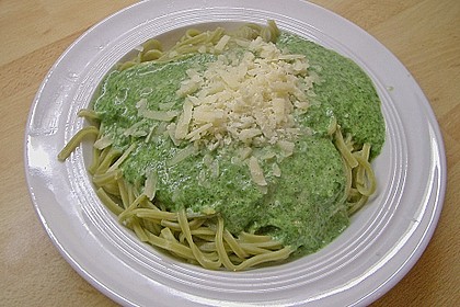Spaghetti mit Spinatsauce 4
