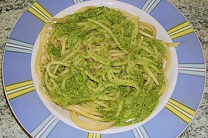 Spaghetti mit Spinatsauce 5