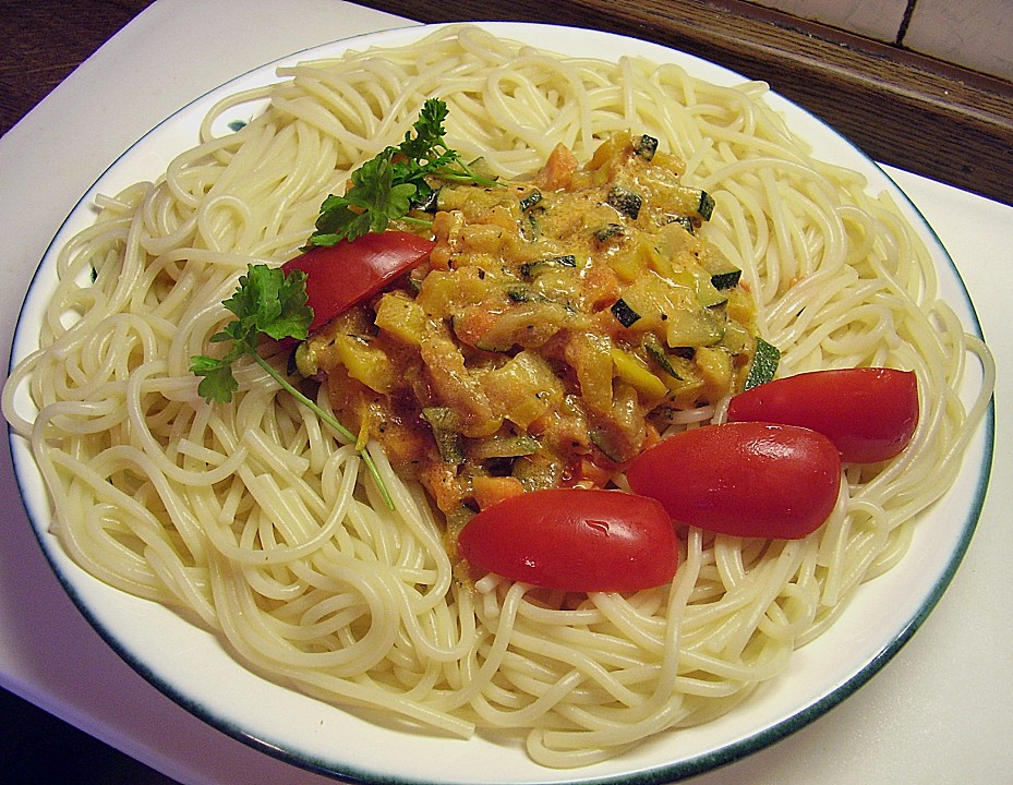 Gemüsesoße (für Lasagne oder Spaghetti) von Sonnenblume195 | Chefkoch.de